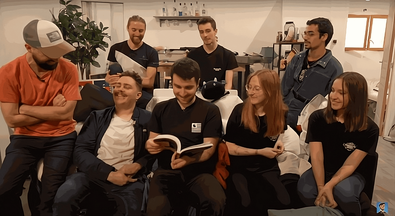 photo d'Amixem, le crew ainsi que l'équipe de prod